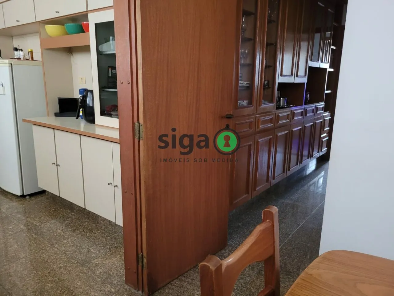 Imagem Apartamento à Venda e Locação - 300m², 4 Suítes, 4 Vagas - Chácara Santo Antônio!!