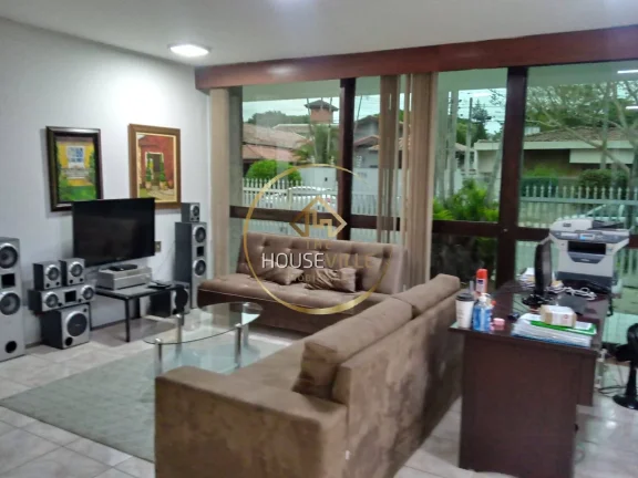 Imagem Casa 4 dormitórios ( 1 suíte), 900 m², 7 vagas, Esplanada, Sjc.