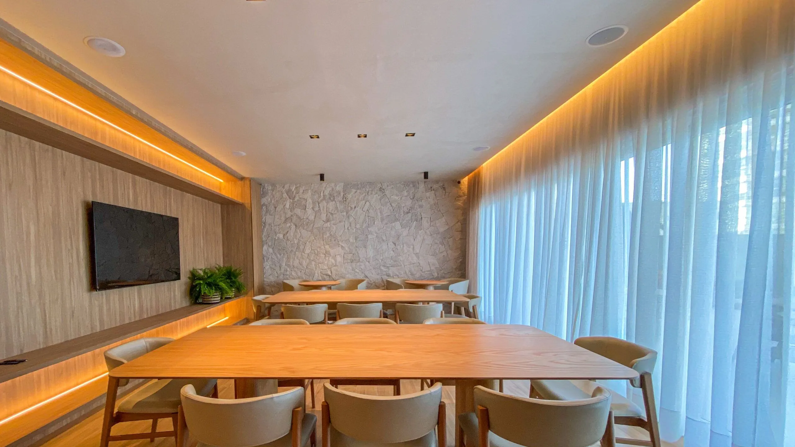 Imagem Apartamento à venda em Torres, Predial, com 2 quartos, 93.9m2