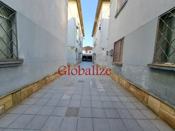 Imagem Apartamento à venda com 2 quartos, 1 banheiro, 1 vaga por R$245.000,00 no Macuco em Santos