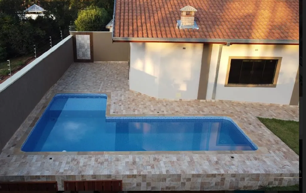 Imagem Casa Venda com piscina e salão de festas na Morada dos Pássaros, Poços de Caldas