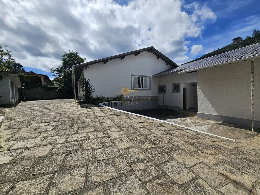 Imagem Casa para Venda em Teresópolis / RJ no bairro Albuquerque