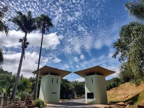 Imagem LINDA CASA EM CONDOMÍNIO
