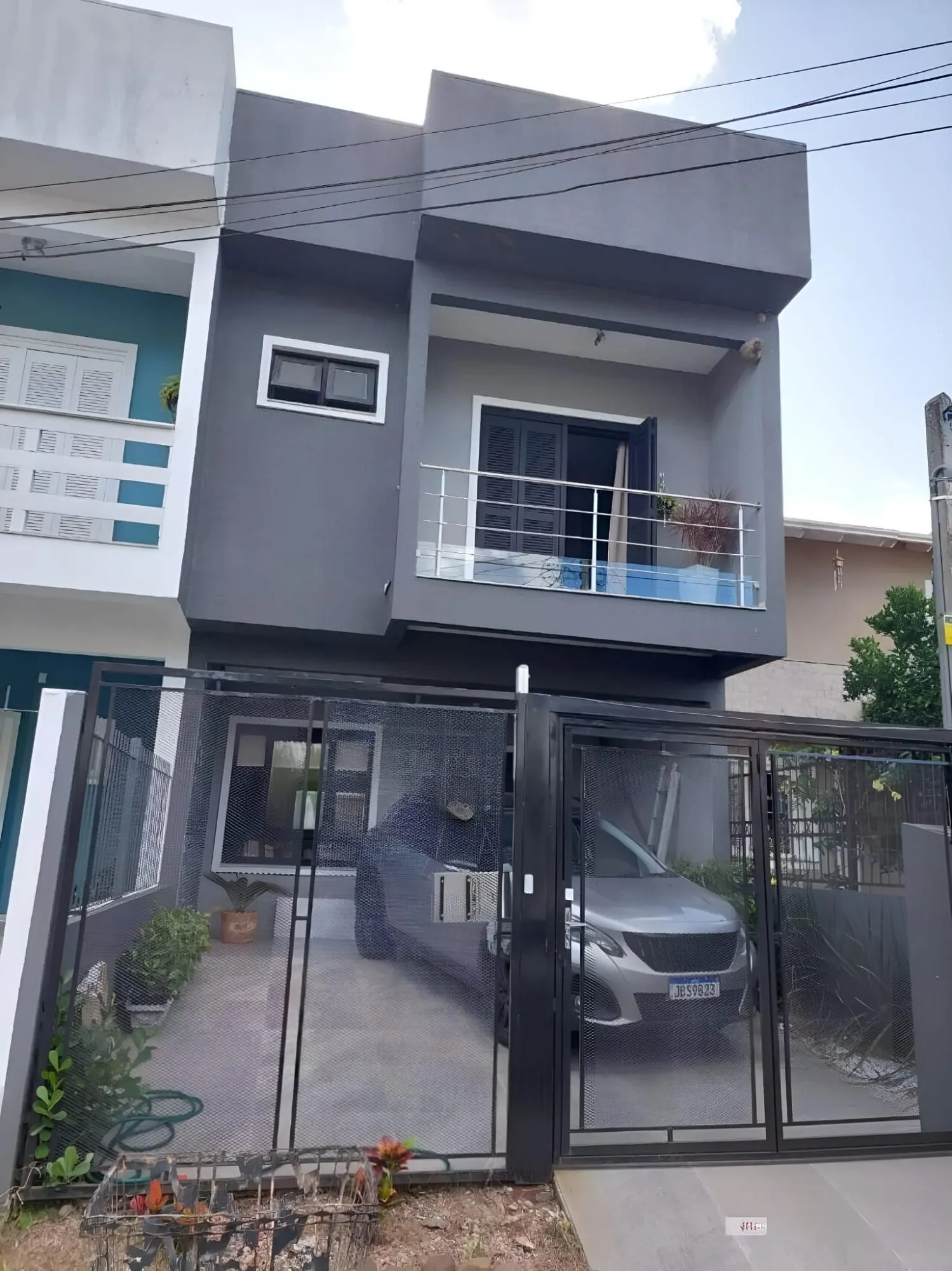 Imagem Casa de 3 dormitórios no Bairro Hípica Porto Alegre - RS
