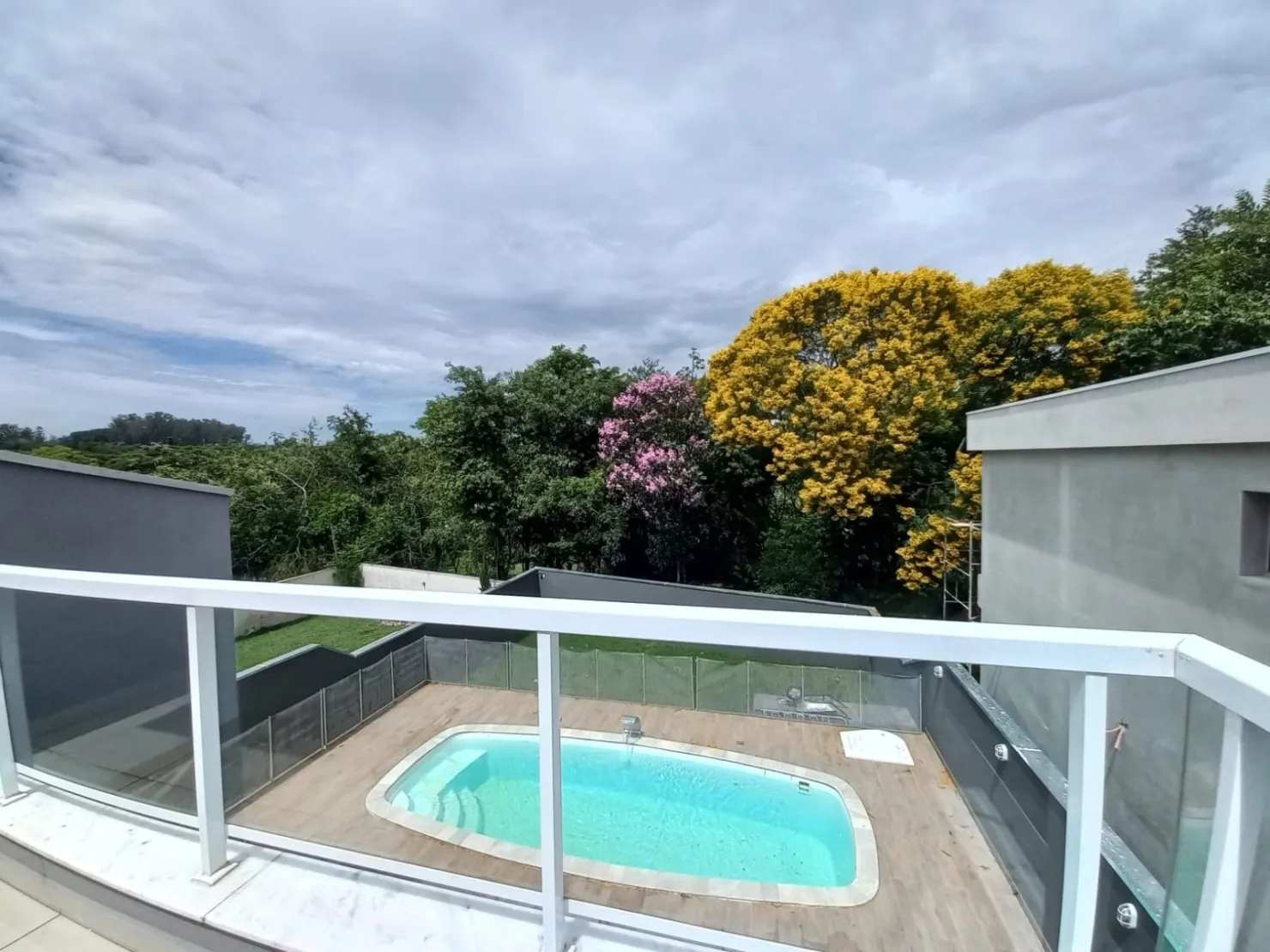 Imagem Casa Alto Padrão à venda com 3 suítes, piscina e muito conforto, Alto do Cardoso, Pindamonhangaba, SP
