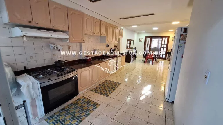 Imagem CASA REGIÃO CENTRAL DE ITATIBA, 4 DORM 6 VAGAS DE GARAGEM