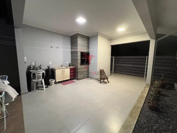 Imagem Casa Alto Padrão Localizada no Bairro Amizade. Aceita imóvel de menor valor