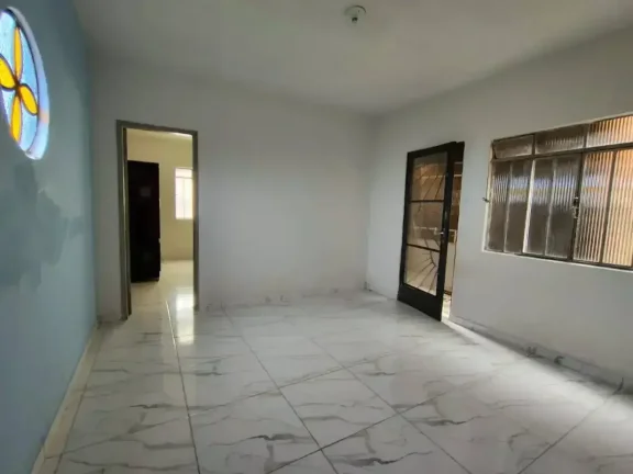 Imagem Casa térrea com 2 quartos e garagem para locação no Boa Vista – Próxima à Igreja do Divino