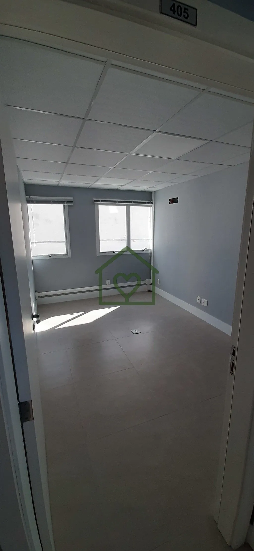 Imagem Salas comerciais unificadas premium em endereço privilegiado, localizado estrategicamente entre o f...
