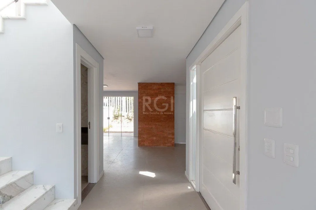 Imagem Casa Condominio para Venda - 219m², 3 dormitórios, sendo 1 suites, 2 vagas - Vila Nova