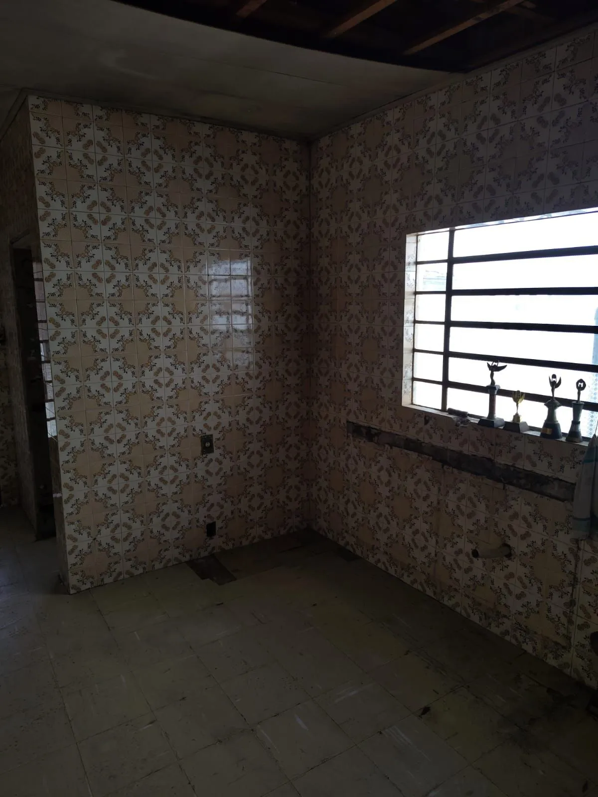 Imagem Casa com 03 quartos no Bairro São Pedro em Porto Alegre
