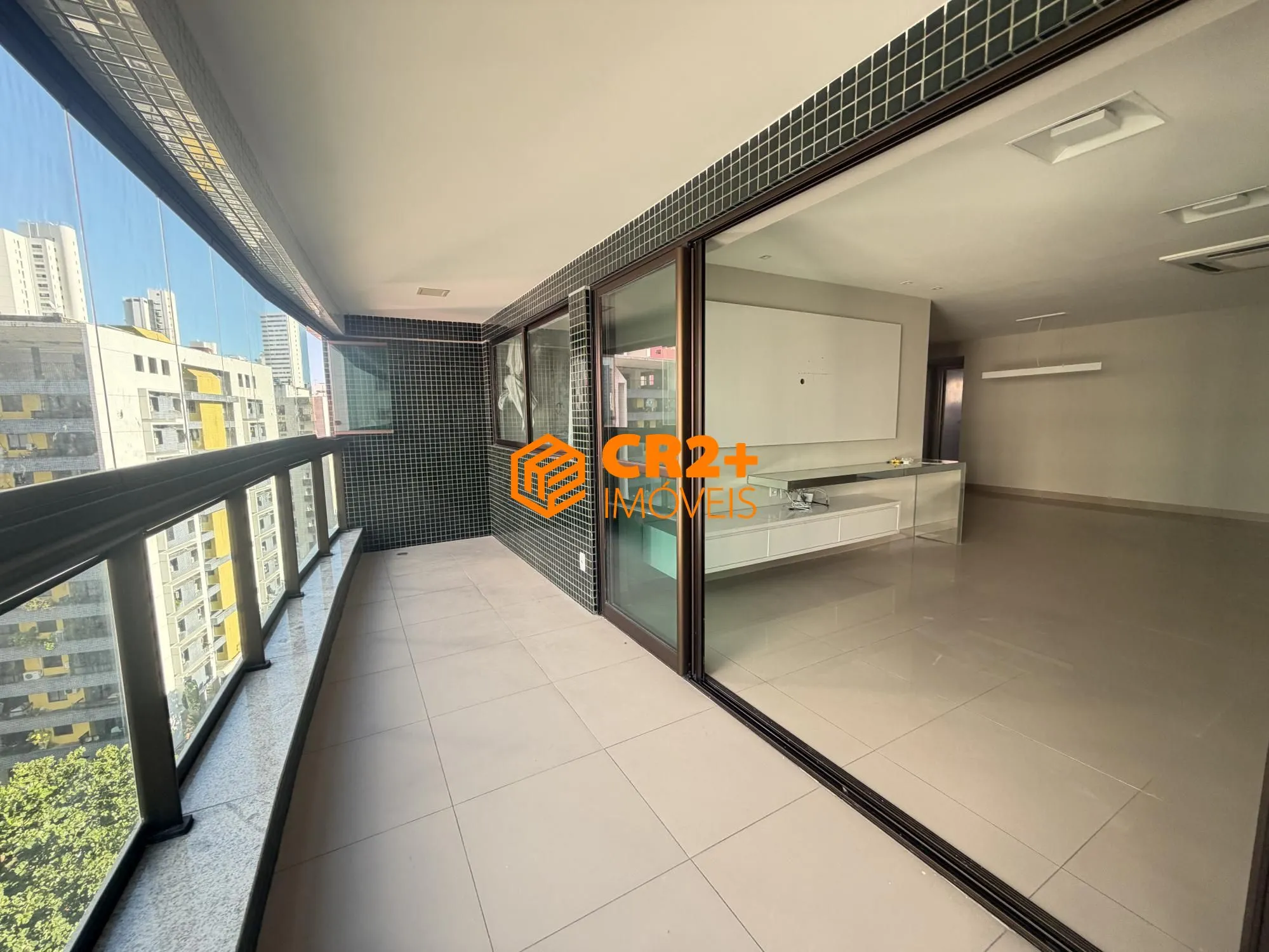 Imagem Alugo excelente apartamento de 185 m2, na Francisco da Cunha, com lazer compelto