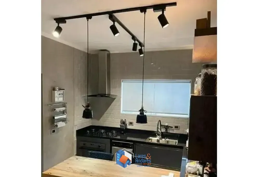 Imagem Casa em Condomínio à venda 3 Quartos 3 Suites 4 Vagas 229M² Jardim Londrina São Paulo - SP