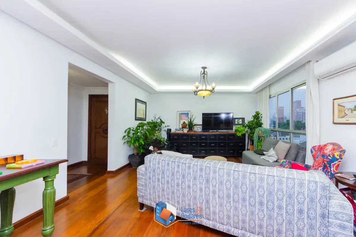 Imagem Apartamento para venda em Campo Belo com 4 quartos, sendo 1 suíte, 180m²