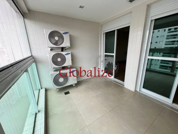 Imagem Apartamento à Venda com 2 Dormitórios e 1 Vaga no Bairro da Ponta da Praia em Santos por R$ 1.575.000,00