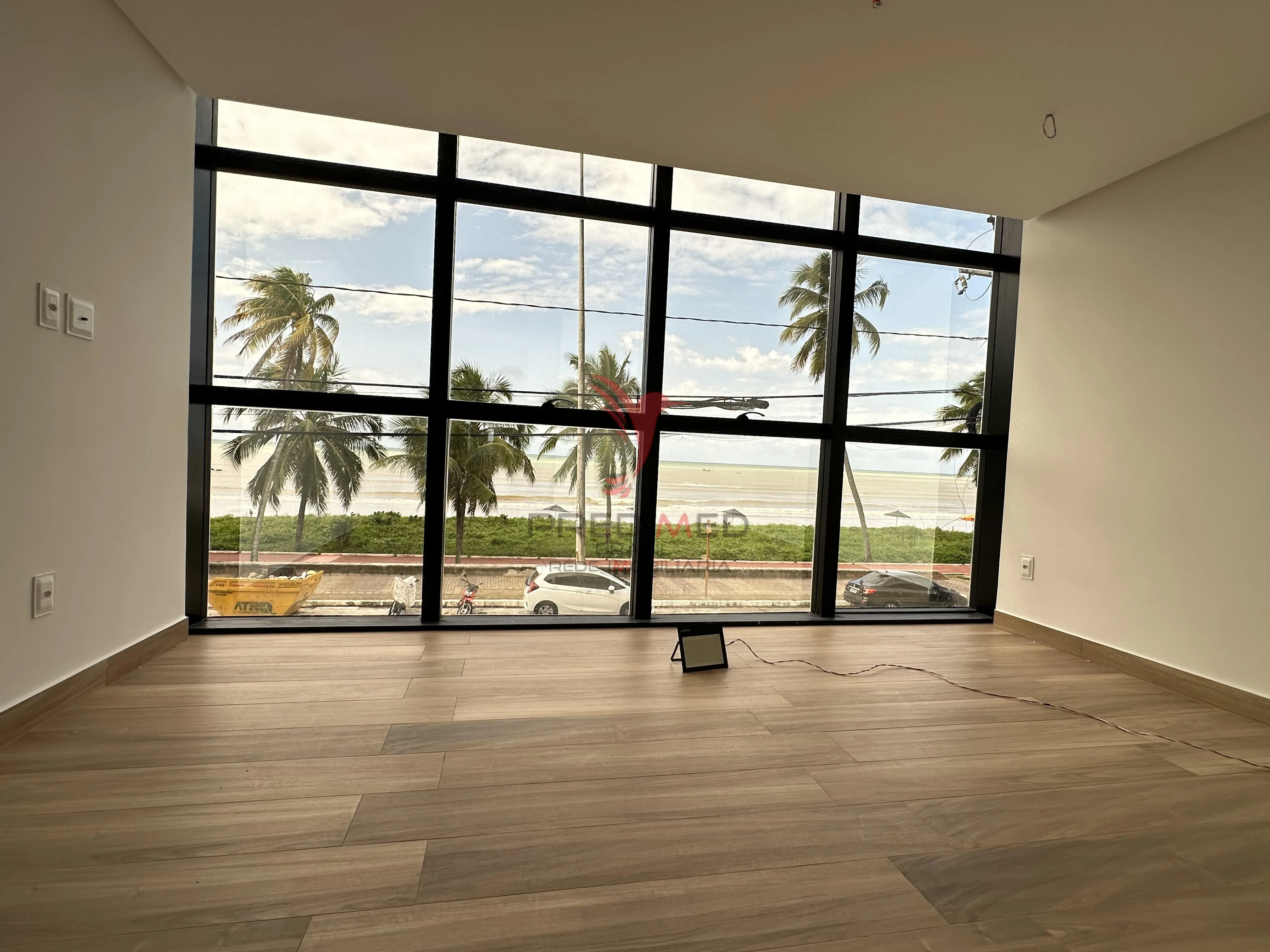 Imagem Super oportunidade de venda de flat à Beira-mar do Cabo Branco, com vista definitiva
