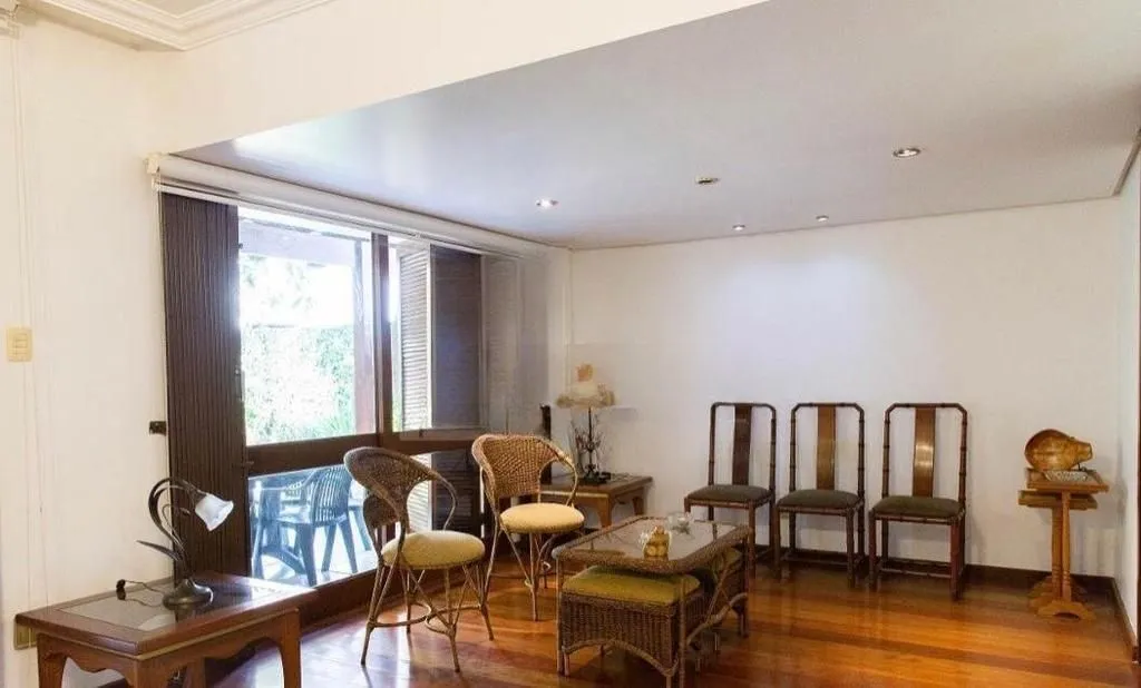 Imagem Casa de 3 dormitórios à venda no Bairro, Jardim do Salso - Porto Alegre