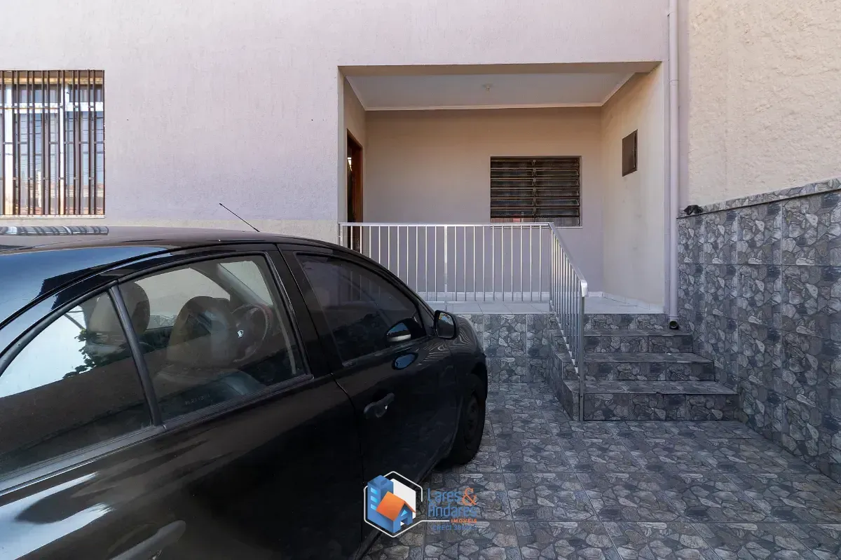 Imagem Sobrado para venda em Vila Carbone com 3 quartos, 189m²