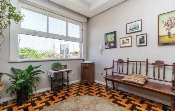 Imagem Casa para Venda - 115m², 3 dormitórios, 1 vaga - Petrópolis