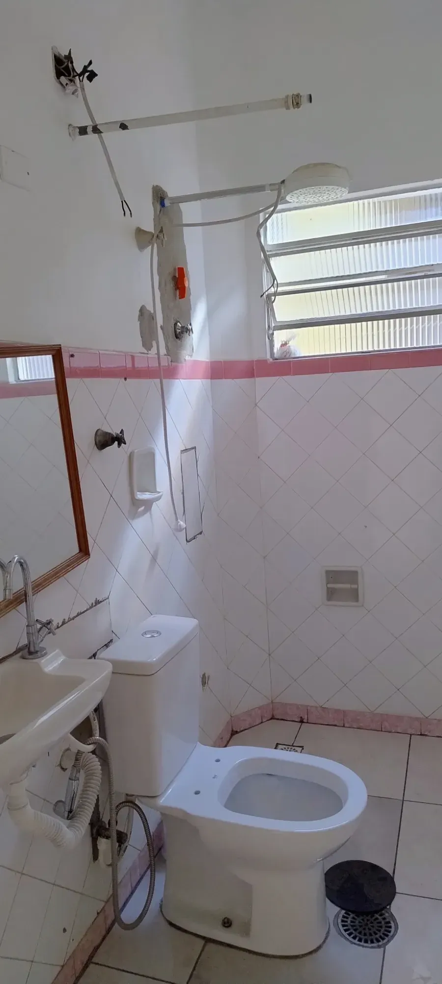 Imagem Casa com 2 Quartos à Venda, 160 m² em Vila Adelaide Perella - Guarulhos