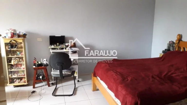 Imagem Casa em Condomínio à Venda em Sorocaba-SP, Jardim Ibiti: 3 Quartos, 1 Suíte, 2 Salas, 2 Banheiros, 6 Vagas, 226m².