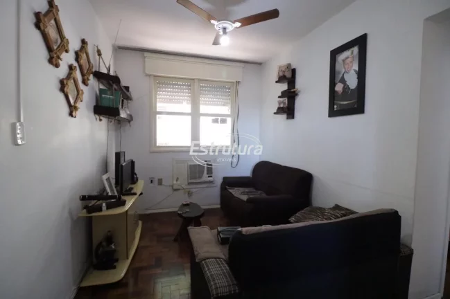 Apartamento no Conjunto Residencial Niederauer com 2 dormitórios