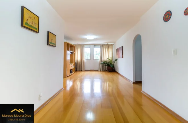 Imagem Apartamento 141 m²com 3 dormitórios (1 suíte) , 1 Vaga de garagem, Sumaré. Edifício com Gerador