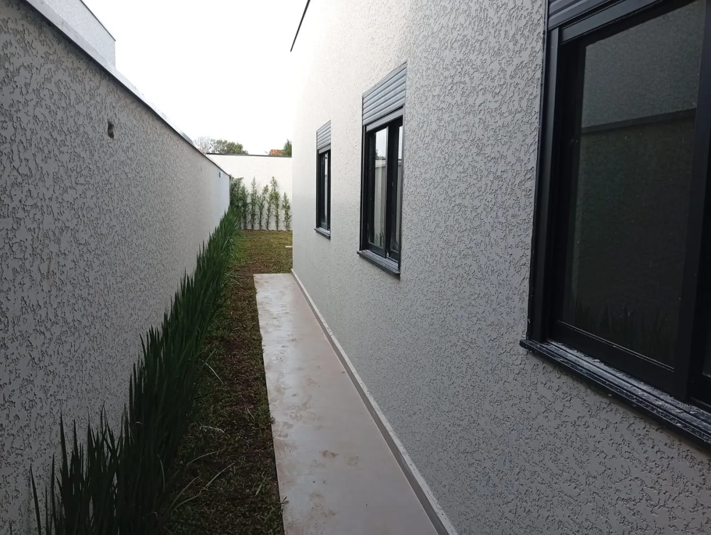 Imagem Casa para Venda em São José dos Pinhais, Cidade jardim, 3 dormitórios, 1 suíte, 2 banheiros, 4 vagas