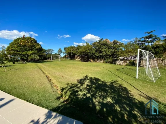 Imagem Sítio Lindo, com uma bela cachoeira, com cabanas e casa, em Governador Celso Ramos - SC