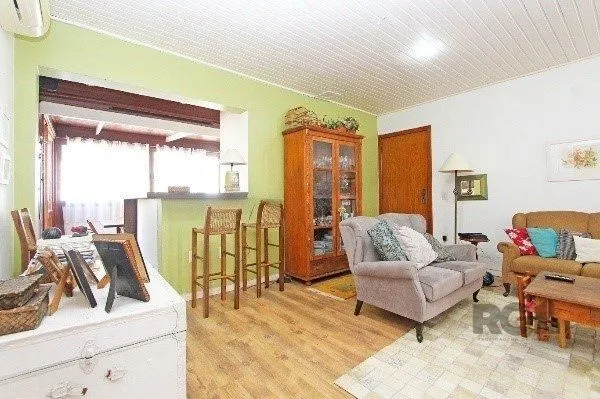 Imagem Vende-se bela cobertura 3 quartos com suíte, 2 vagas, dependencia completa em prédio com elevador - 220m² - Floresta