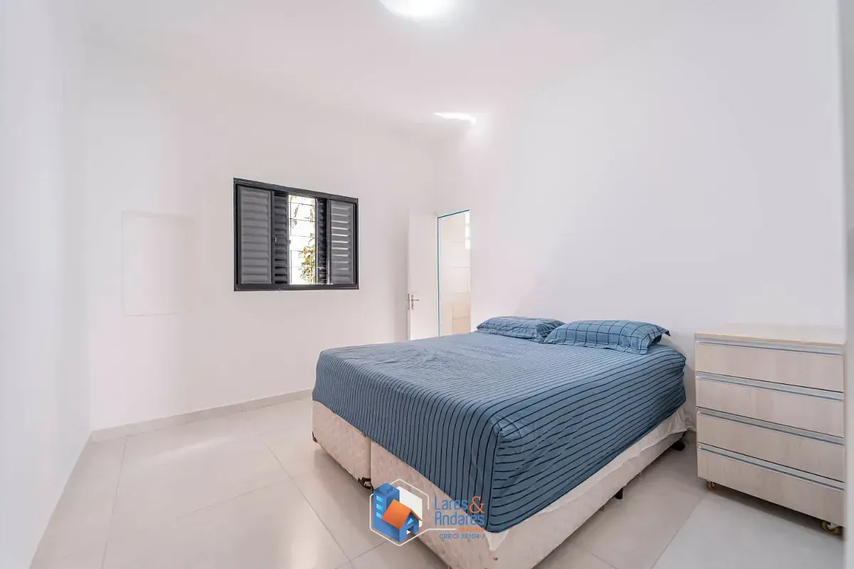 Imagem Casa de vila para venda em Chácara Monte Alegre com 3 quartos, sendo 2 suítes, 250m²