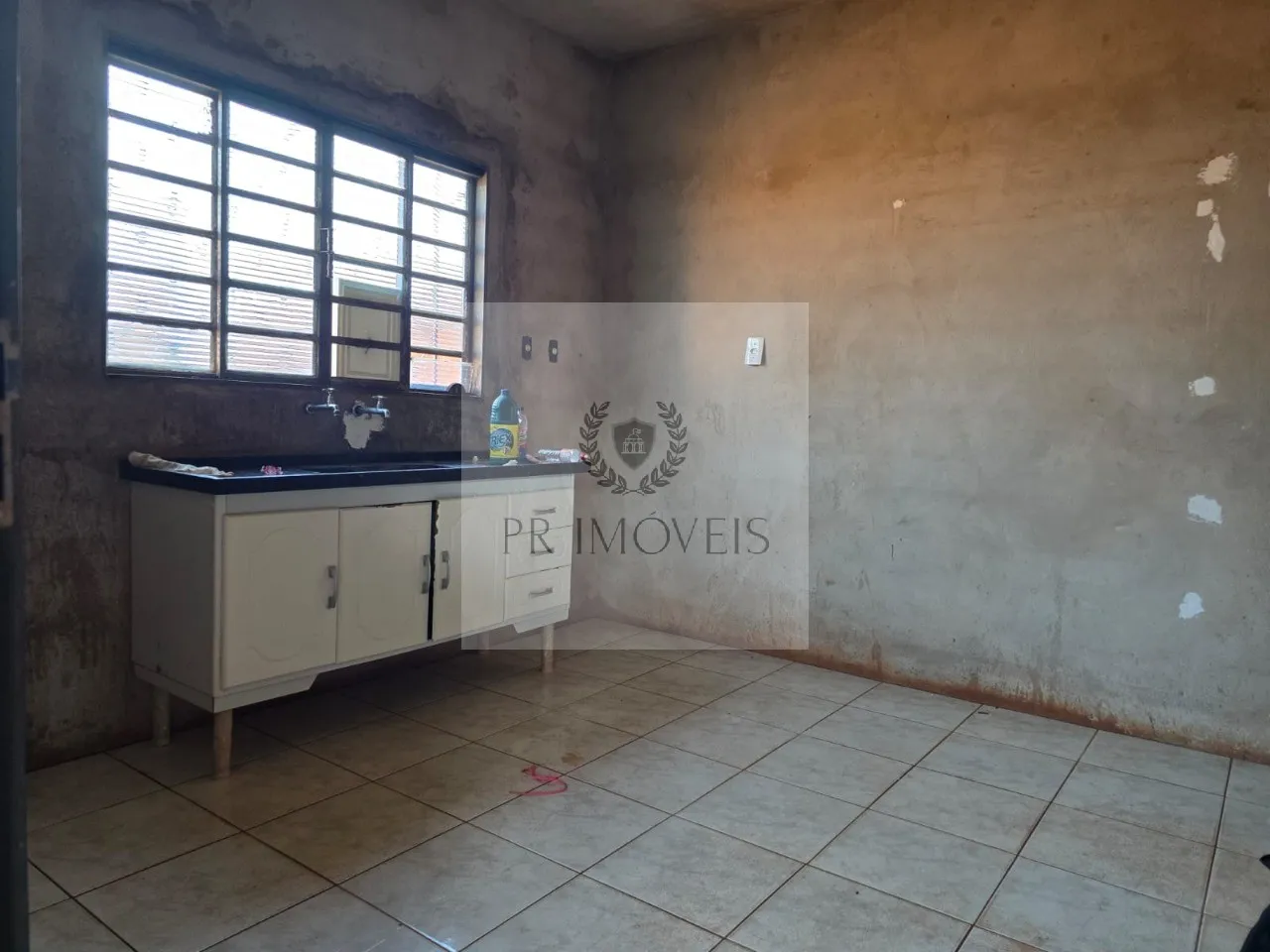 Foto do imóvel Imperdível oportunidade: Casa à venda em Araraquara-SP, no Ravena, com 2 quartos, 1 sala, 3 vagas de garagem e 68m².