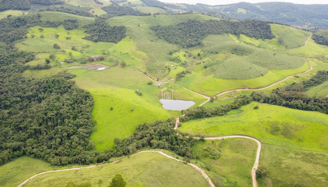 Imagem Fazenda 0,03 ha à venda em Zona Rural, Poços de Caldas