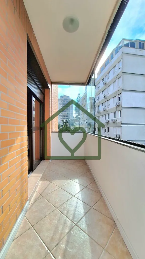 Imagem A/J BROKERS VENDE APARTAMENTO IMPECÁVEL NO BAIRRO PETRÓPOLIS EM PORTO ALEGRE 
 
Destaques: 
 Área...