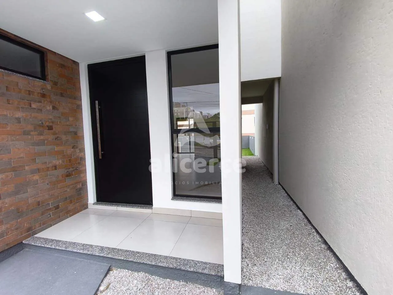 Imagem Sobrado à venda com 3 quartos 1 suíte, 100m² em Serraria São José