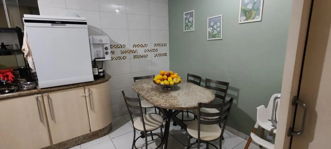 Imagem Casa mobiliada e usada em Cascavel - Centro, com escritório e quintal