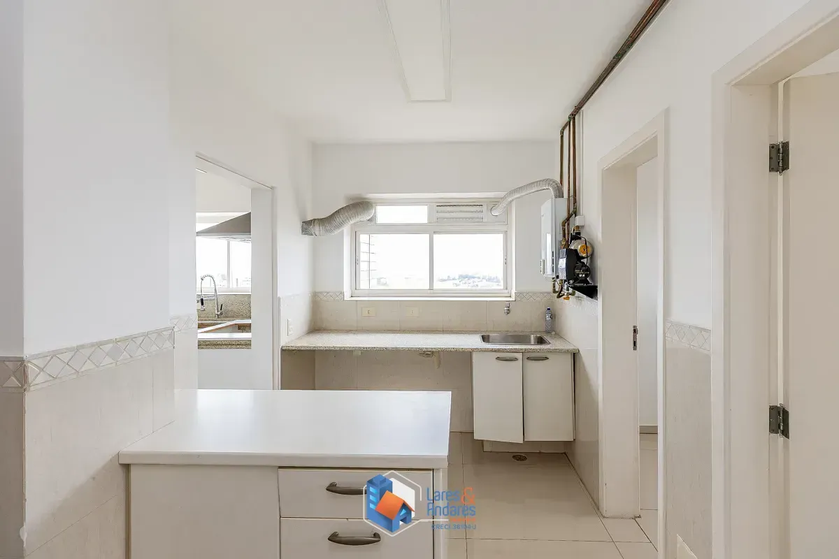 Imagem Triplex para venda em Vila Suzana com 4 quartos, sendo 4 suítes, 347m²