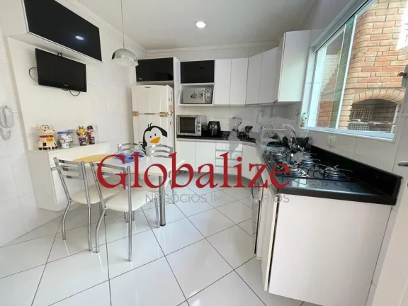 Imagem Casa em Világio com 3 dormitórios, 2 vagas e lazer na Vila Mathias R$ 960.000,00
