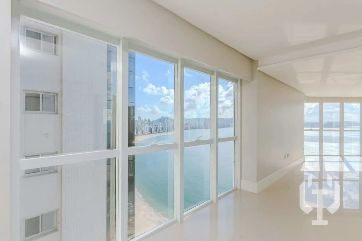 Imagem Apartamento à venda em Balneário Camboriú, Barra Sul, com 4 quartos, 237m2