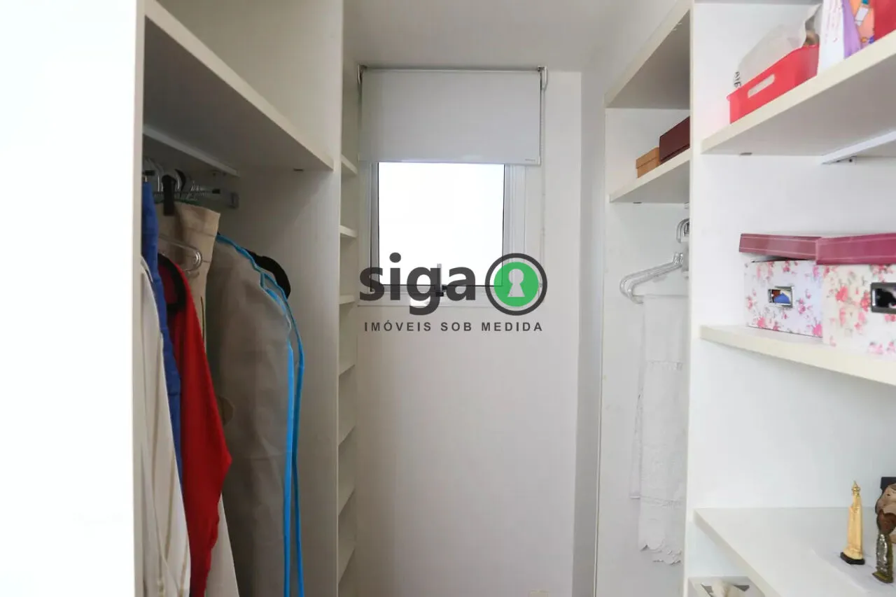 Imagem Apartamento de 223 metros com 3 quartos e 4 vagas