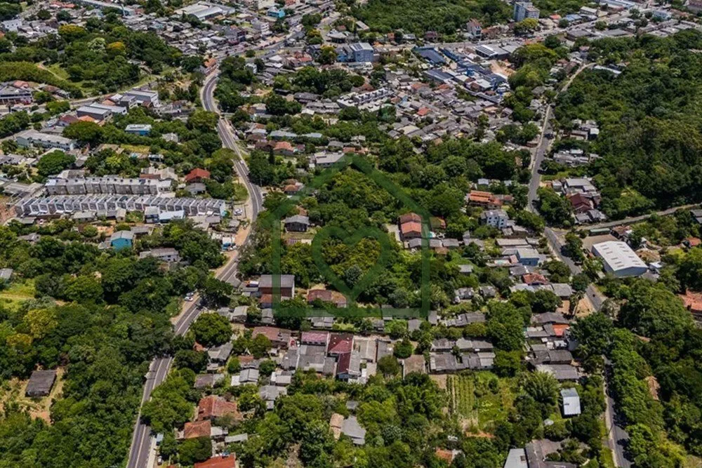 Imagem Com 10.247 m² na parte alta do bairro Vila Nova, este terreno oferece uma vista privilegiada e uma ...