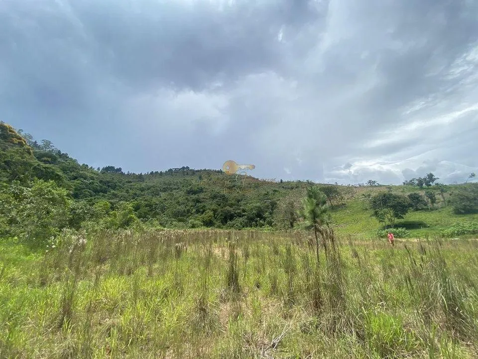 Imagem Terreno em Condomínio para Venda em Teresópolis / RJ no bairro Fazenda Alpina