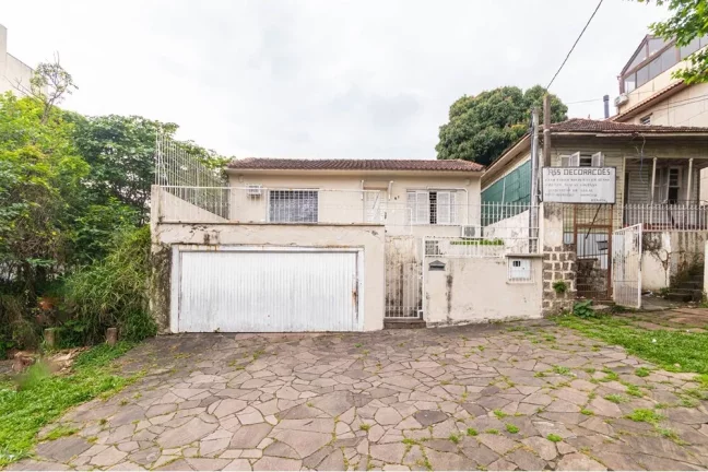 Imagem Casa para venda no bairro Chácara das Pedras em Porto Alegre