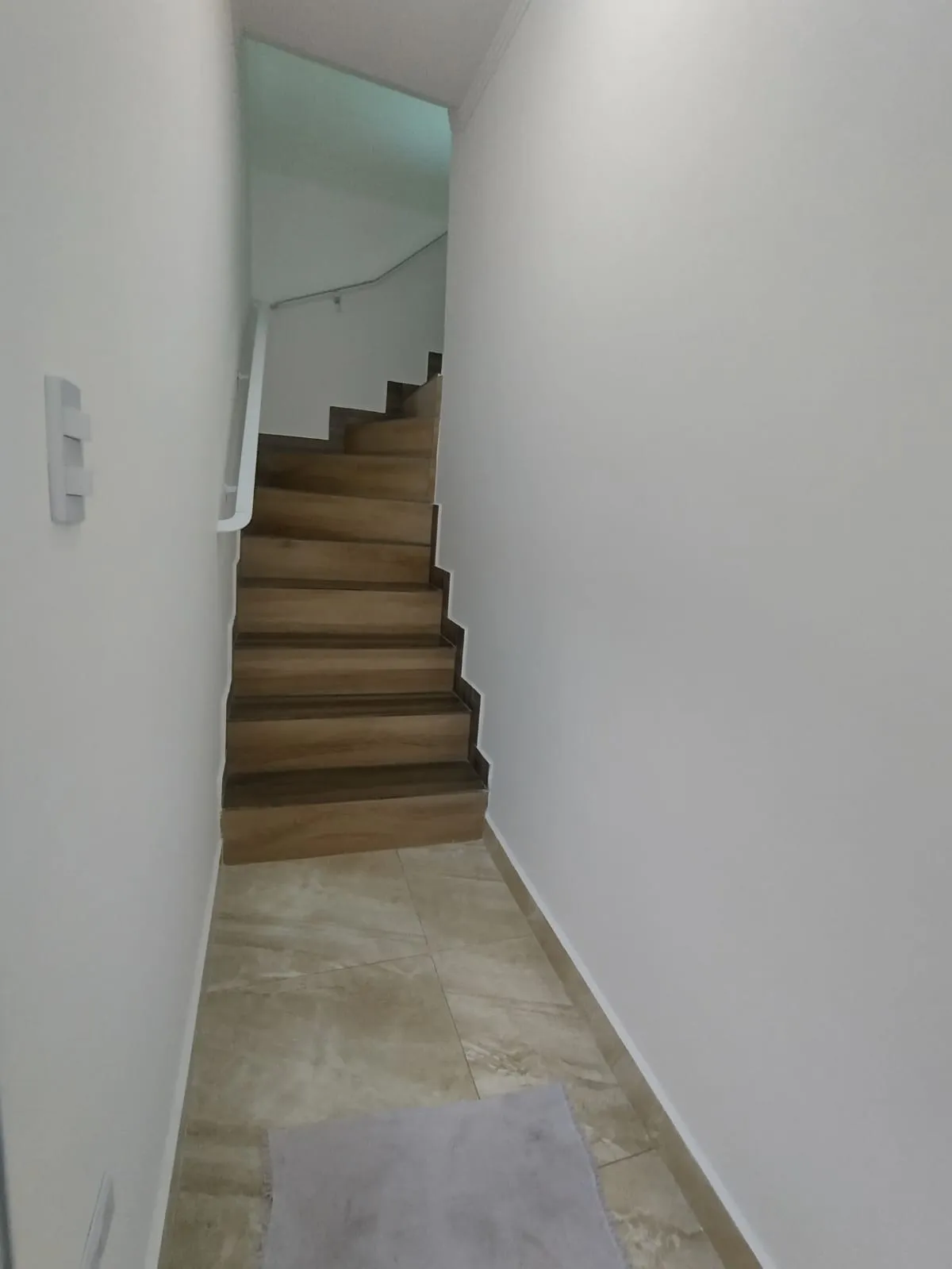 Imagem Fantástica casa em condomínio na Guilhermina - Praia Grande
