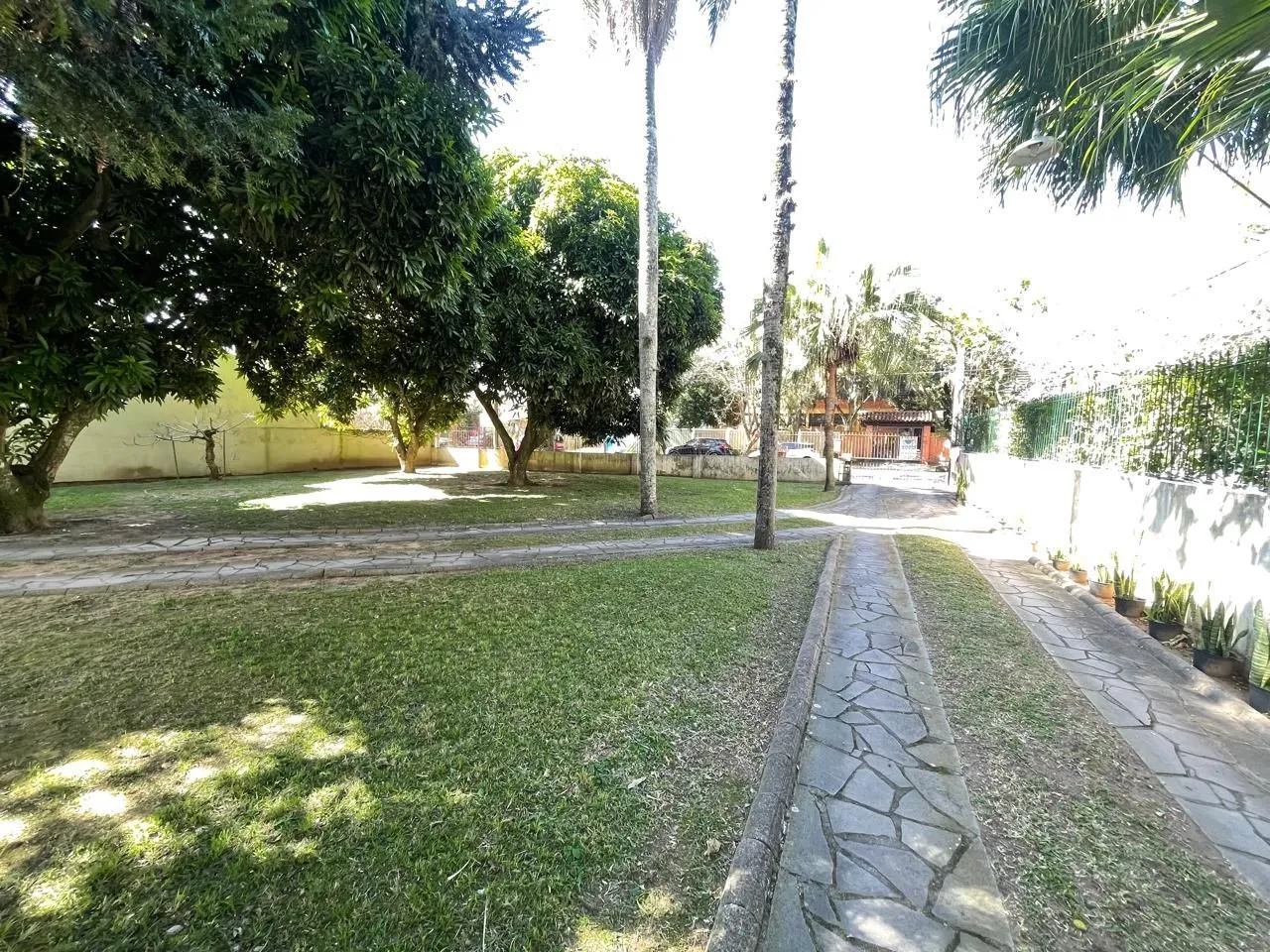 Imagem Terreno à Venda - Bairro Tristeza, Porto Alegre/RS, 1.870 m² de área total!
