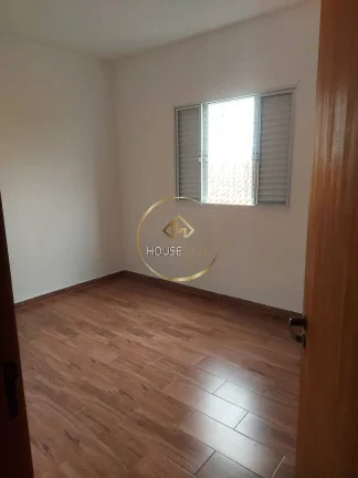 Imagem Casa Ampla, 3 Dormitórios ( 1 Suíte), 2 vagas, Dom Bosco, Sjc.