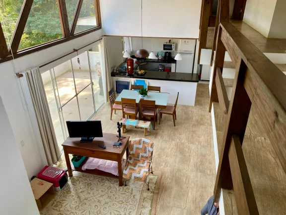 Imagem Casa com Vista Panorâmica e Cachoeira à Venda na Encantada em Garopaba-SC
