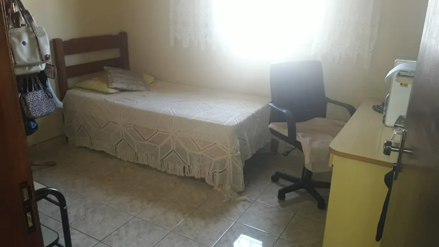 Imagem Casa à venda 3 Quartos, 2 Vagas, 176.5M², Santana, Pindamonhangaba - SP