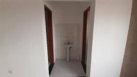 Imagem LOCAÇÃO DE SALAS COMERCIAIS NO GOPOÚVA, EM GUARULHOS/SP, 46m² com salão amplo, muita luz natural, 02 toaletes e unidades disponíveis. CONSULTE-NOS.