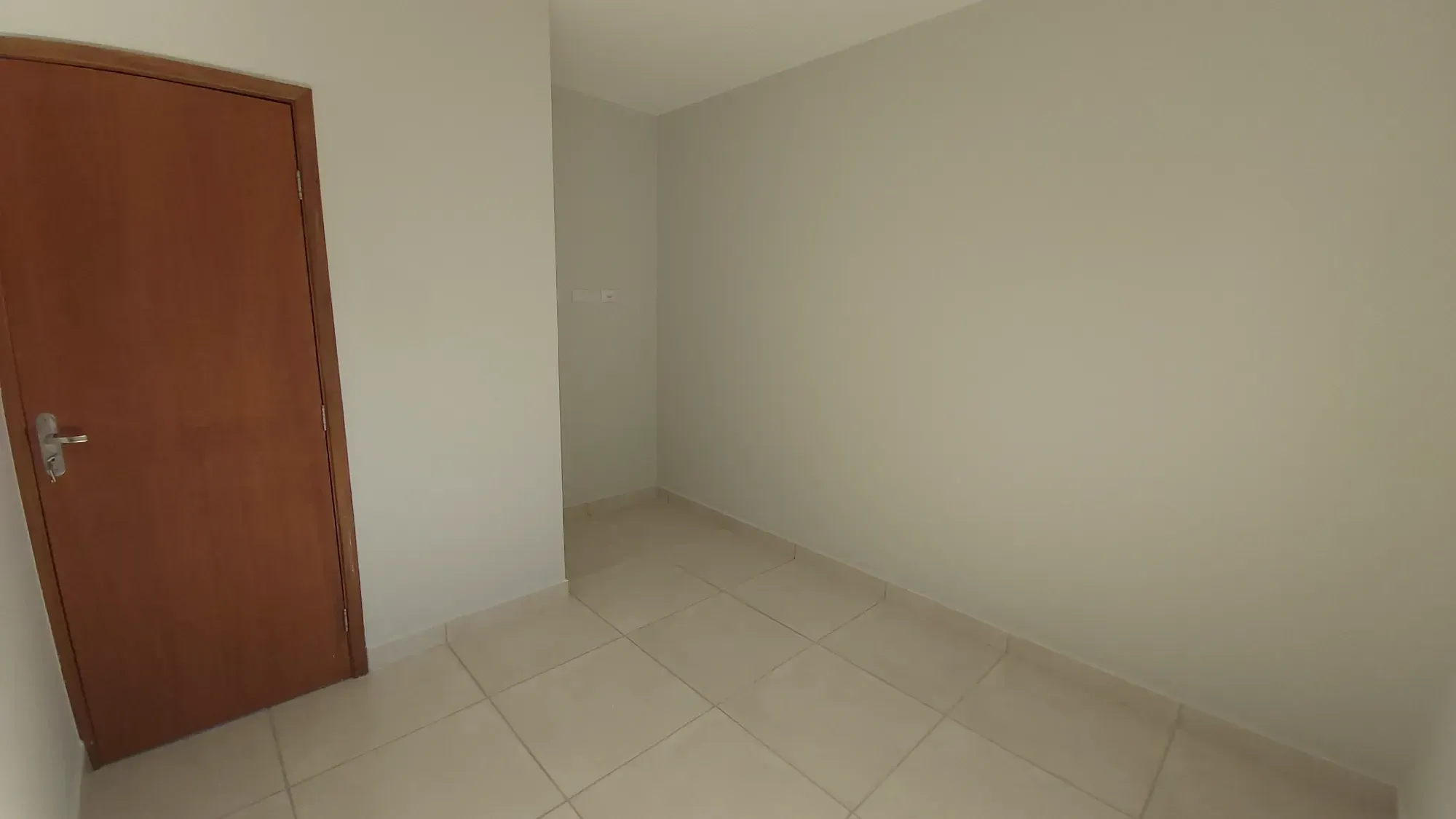 Imagem Sobrado com 3 Quartos para Alugar, 88 m² em Monte Castelo - Campo Grande